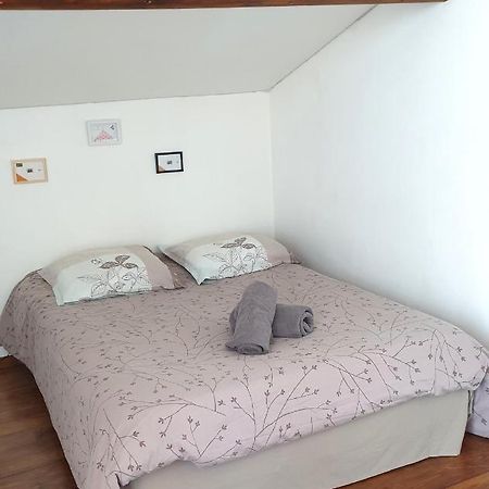 Le Cocon De David Apartment Alès Екстериор снимка